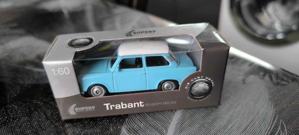 Колекционерска метална количка TRABANT 601