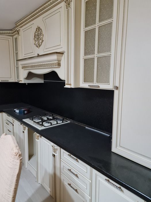 Кухонная мебель в отличном