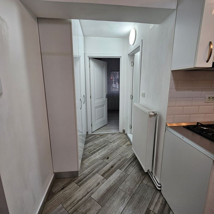 Proprietar vând apartament cu 2 camere