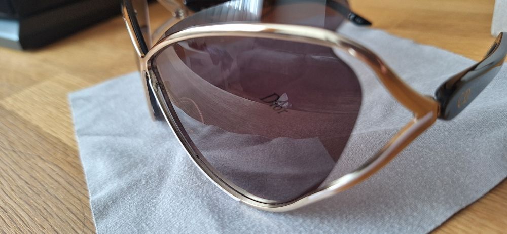 Слънчеви очила Dior