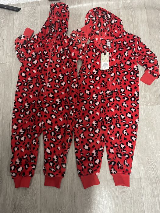 Salopete plusate gemene