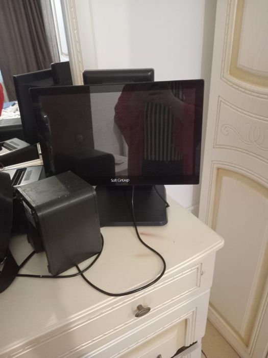 POS сенсорный моноблок с двумя дисплеями.+ 1C.