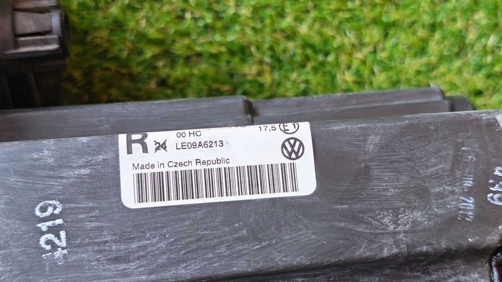 Фар за VW Touran / ВФ Туран