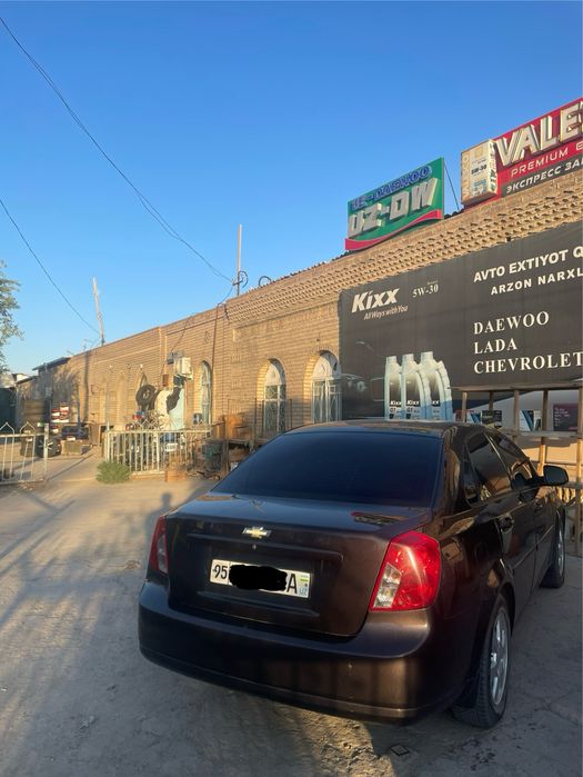 Lacetti Gentra sotiladi