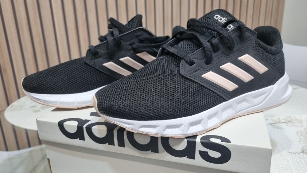 Adidasi adidas Women's Showtheway Sports Shoes Core Black Pink Tint Cloud White femei fete nr39 sala sport banda alergare