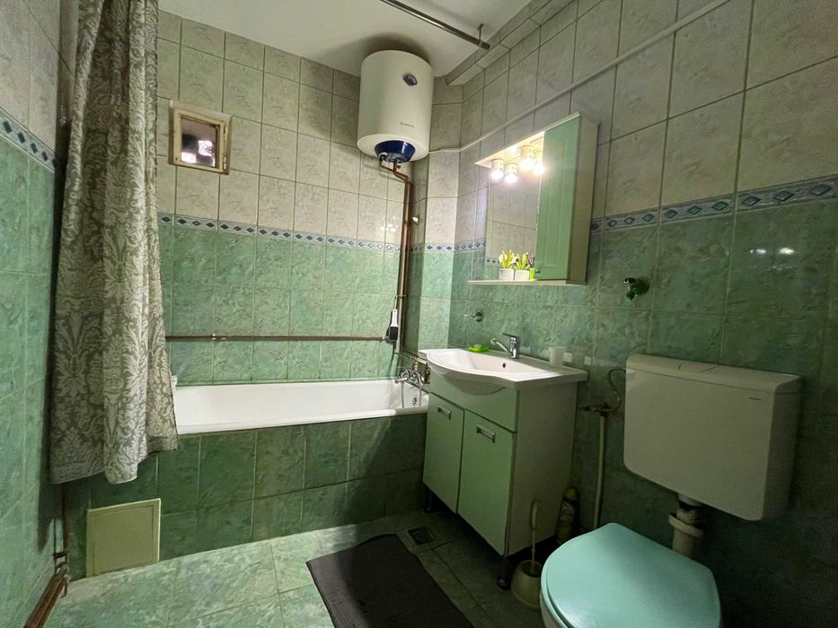 Apartament cu 2 camere, decomandat, zona Iiruc