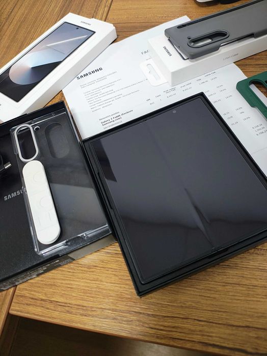 Samsung Galaxy Z Fold6 | Crafted Black(Ediție Exclusivă) | Garanție RO