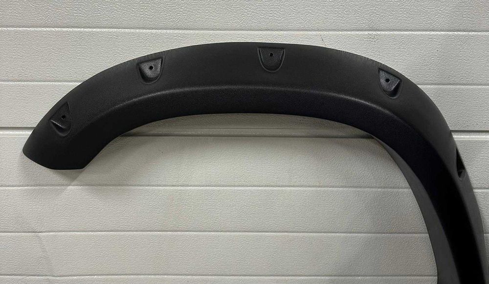Overfendere aparatori noroi pentru Mitsubishi Pajero V31, 1991-1999