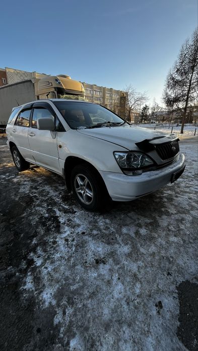 Продам Toyota Harrier