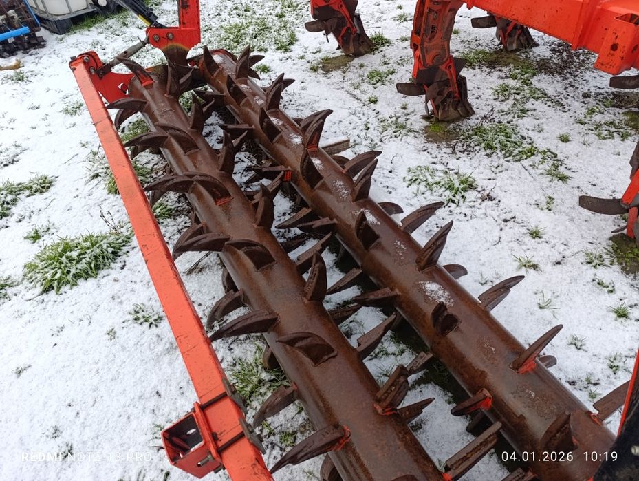 Subsolier siptec 2.5m și gaspardo 3m 5 ancore tăvălug hidraulic