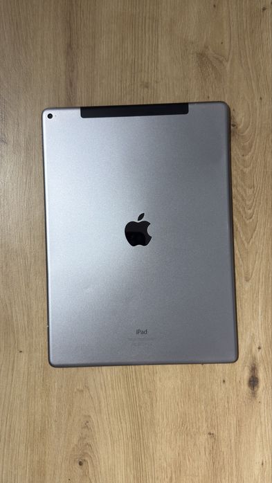 Ipad pro 1gen 12,9 с подержкой sim.128gb память