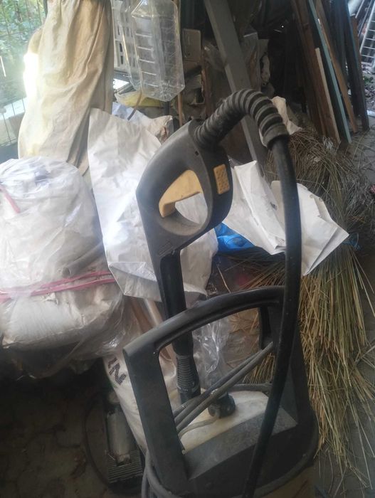 Pompa karcher cu rezervor de spuma