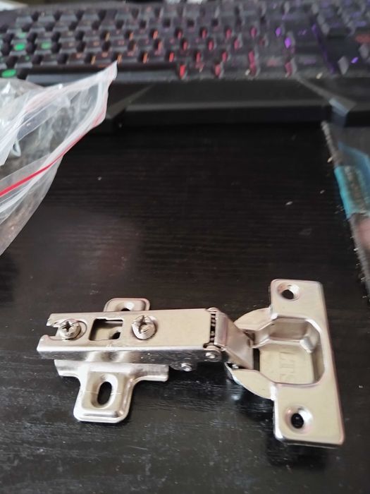 Панти за шкафче 8бр за 10 лв