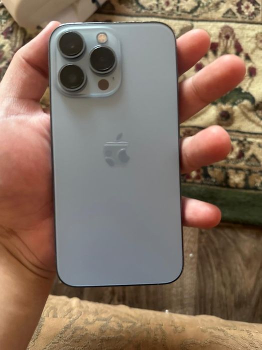 Айфон 13 про имеються трещины на экоане