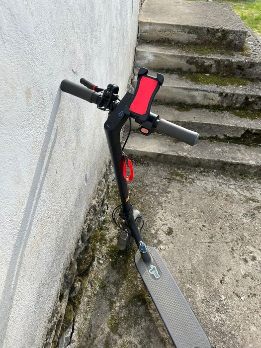 Vând trotineta Xiaomi e-scooter