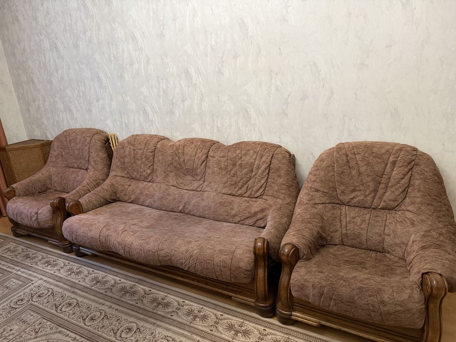 Продается диван.