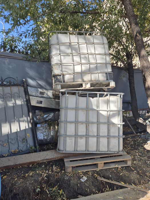 продам кубовые бочки