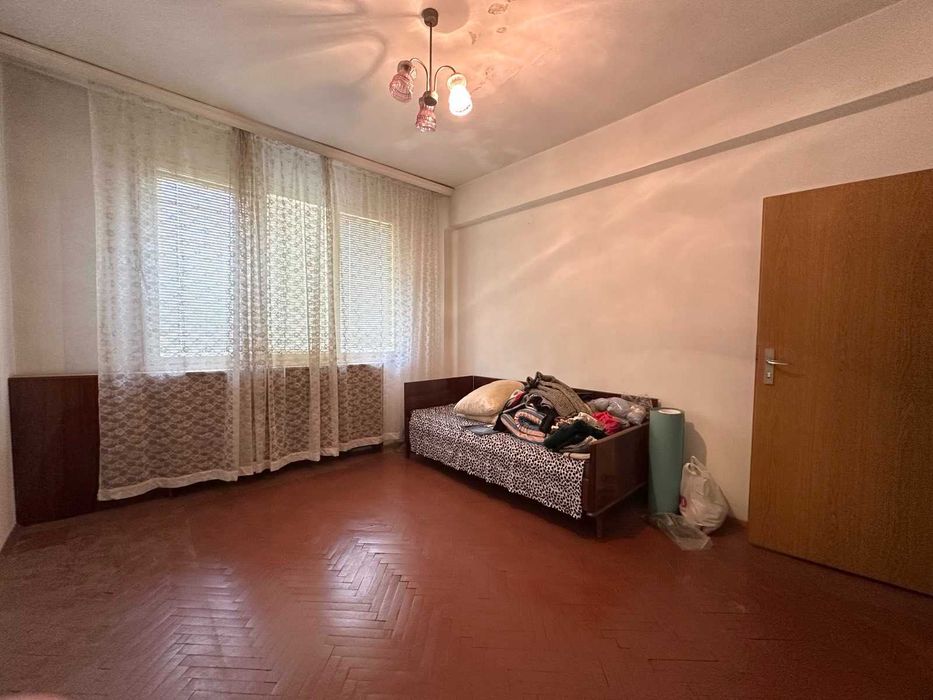Продава се Тристаен апартамент в Велико Търново, Център - 90 кв.м за 1112 €/кв.м - Снимка #8