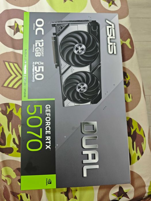 ASUS Dual GeForce RTX™ 5070 12GB GDDR7  нова неотваряна