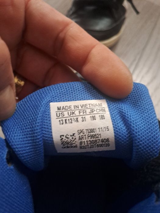 Adidasi adidas marimea 31