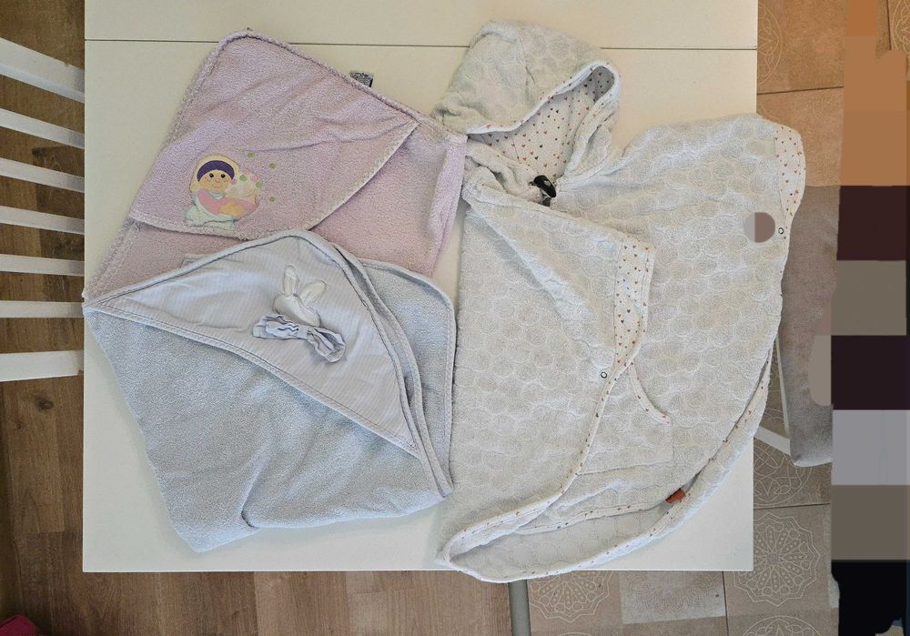 Хубави, евтини и запазени бебешки и детски дрехи