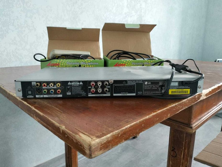 DVD плеер LG караоки