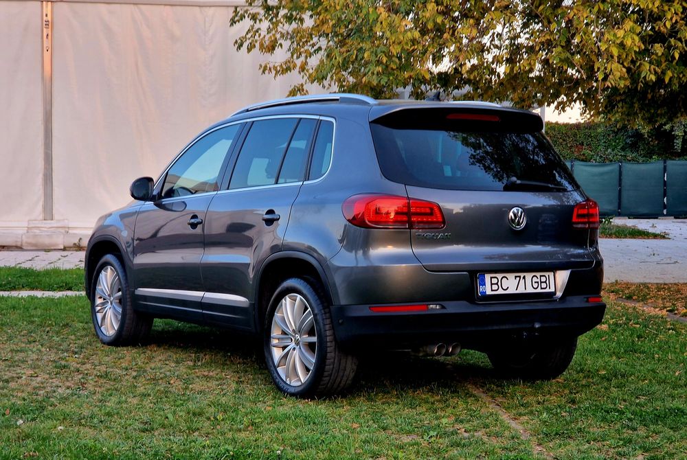 Inmatriculat acum*Tiguan Lounge 4×4*an 2016*2.0 diesel/150cp*Panoramă*Xenon+Led*Keyless Go/Entry*Cameră