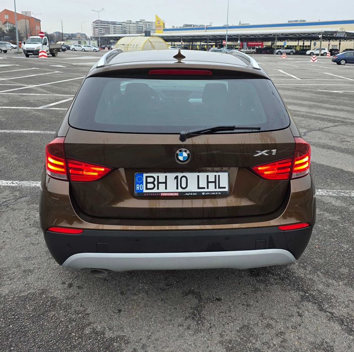 BMW X1 xDrive20d X-Line – 177 CP – Automat – Bi-Xenon - Navigație mare