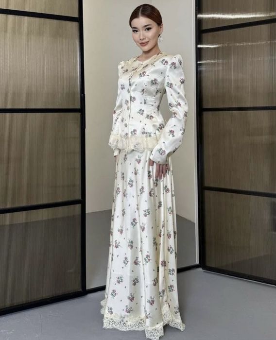 продам новое платье