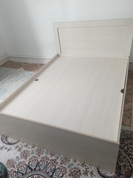 Спальный без матраса