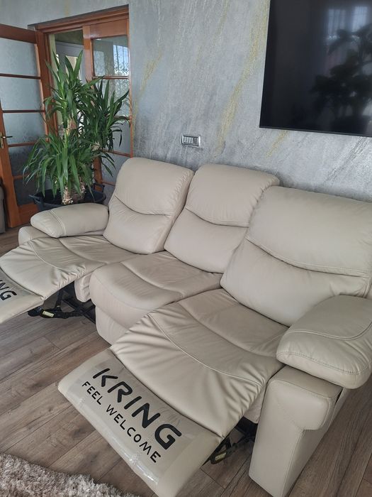 Canapele piele naturala cu recliner
