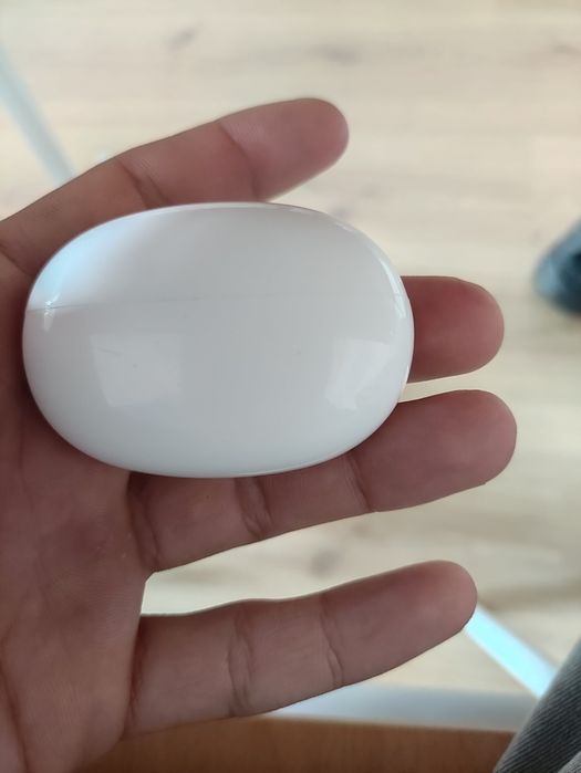 Продавам безжични слушалки