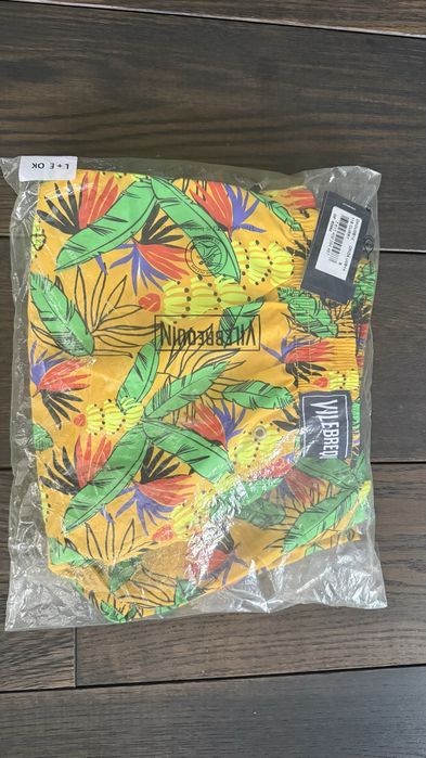 Vilebrequin размер S  оригинални мъжки бански