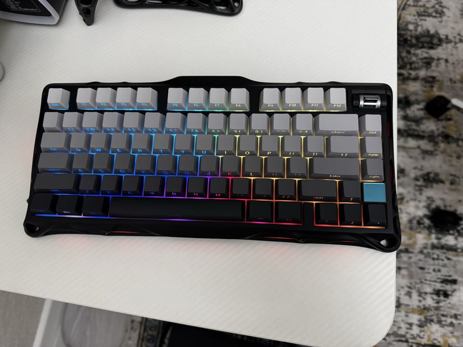 GRAVASTAR K1 klavyatura 100$ yap yangi