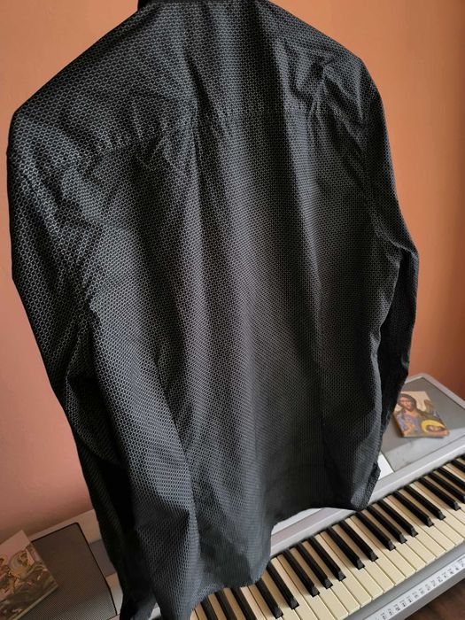 Маркова риза, уникална