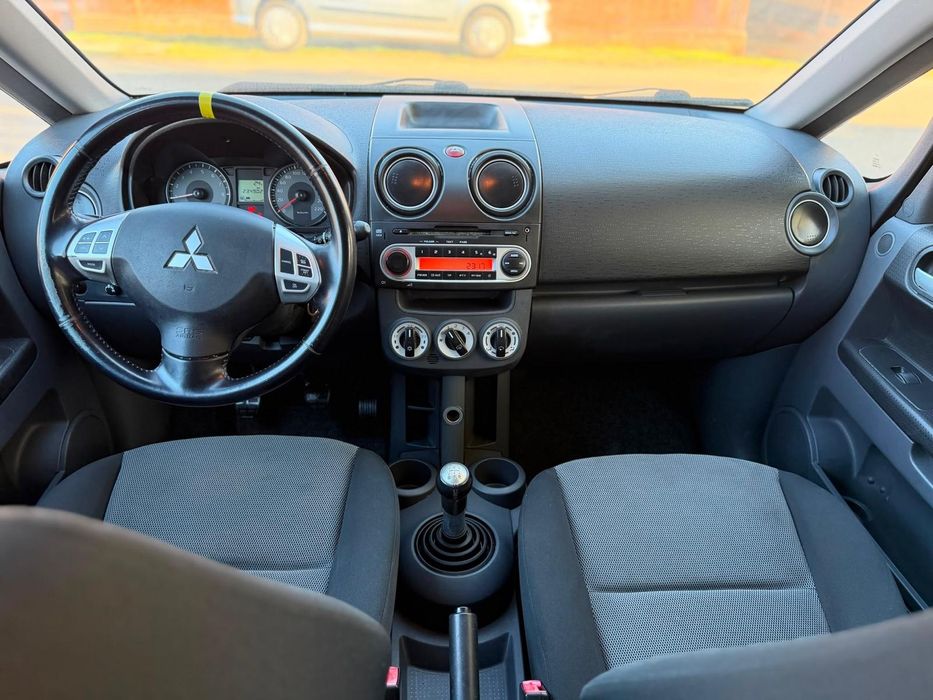 MITSUBISHI Colt 2009 — imagine 5