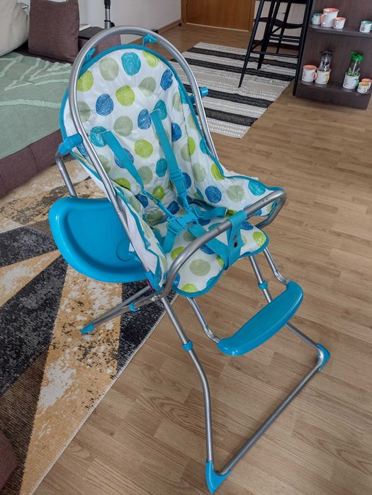 Столче с подвижна масичка