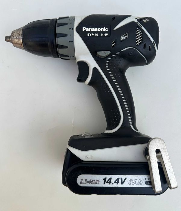 Panasonic EY7440 - Акумулаторен винтоверт 14,4V комплект