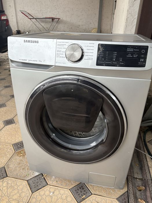 Продам стиральную машинку