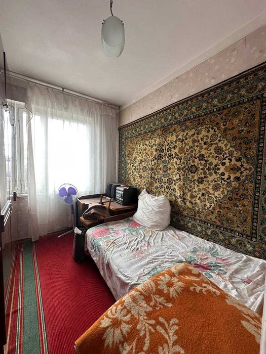 Продаётся 3 комнатная, улица Феруза,  Дока хлеб, кафе Сафия.ID: 56893