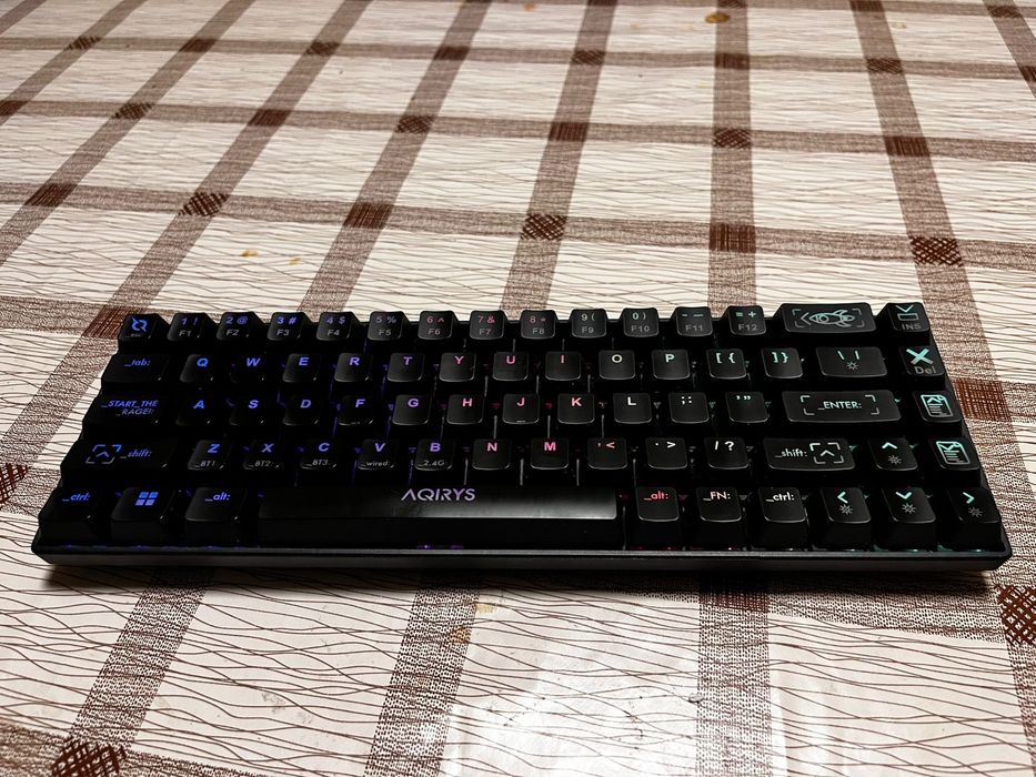 Tastura aqirys miria