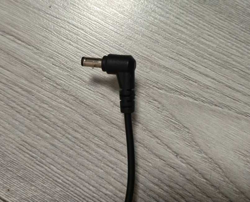 Захранване за лаптоп 19 V, 4,74 A