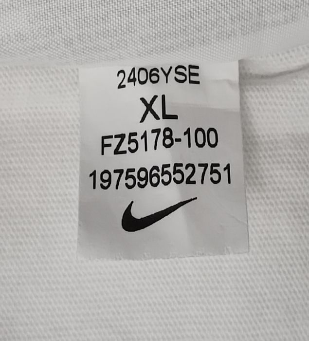 Nike Sportswear Swoosh Tee оригинална тениска ръст 158-170см Найк памук бяла фланелка
