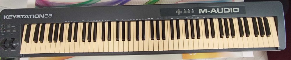 Продавам MIDI клавиатура M-Audio Keystation 88
