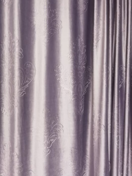 Vand Stoc  Complet perdele si draperi +masina de surfilat profesionala