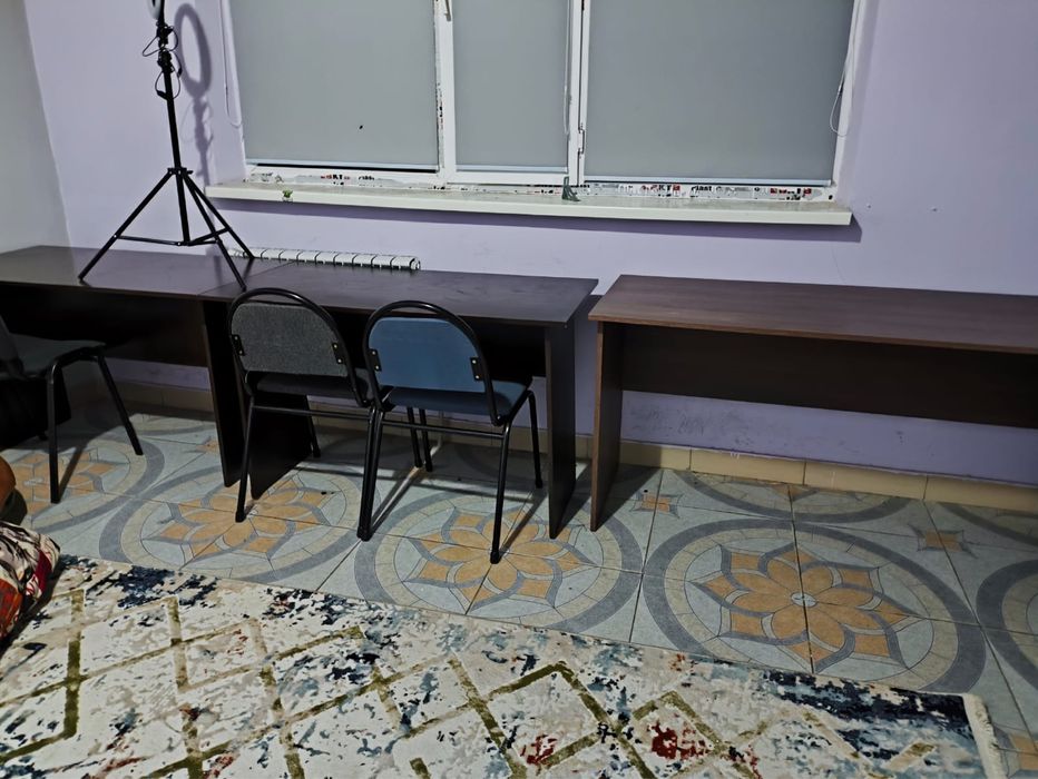 Продается офисный мебель