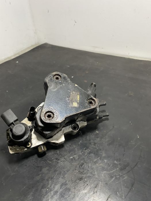 Pompa inalta presiune Mercedes C-class W203 2.2 cdi C220 C200