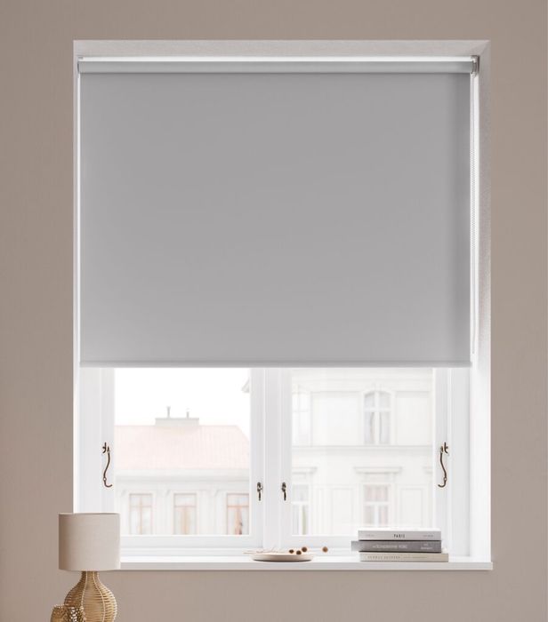 Ролетна щора затъмняваща с рязмер 140x170 см Сив цвят