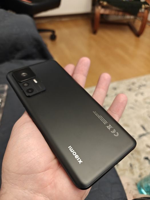 Xiaomi 12t Pro la cutie impecabil