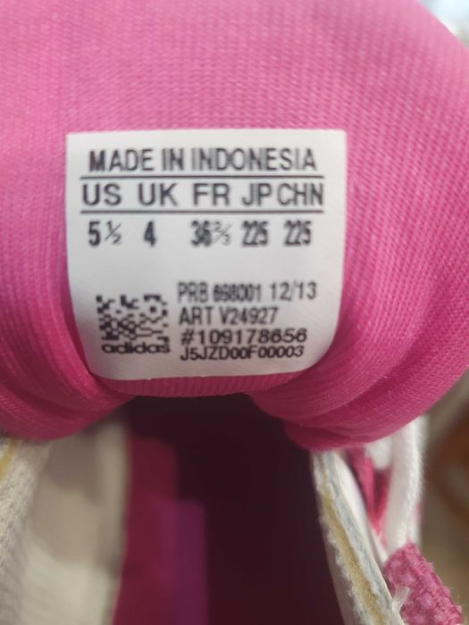 Маратонки Adidas 35 номер дамски